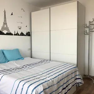  Apartamento Loft Estudio Reformado En Centro A 10 Minutos Playa España